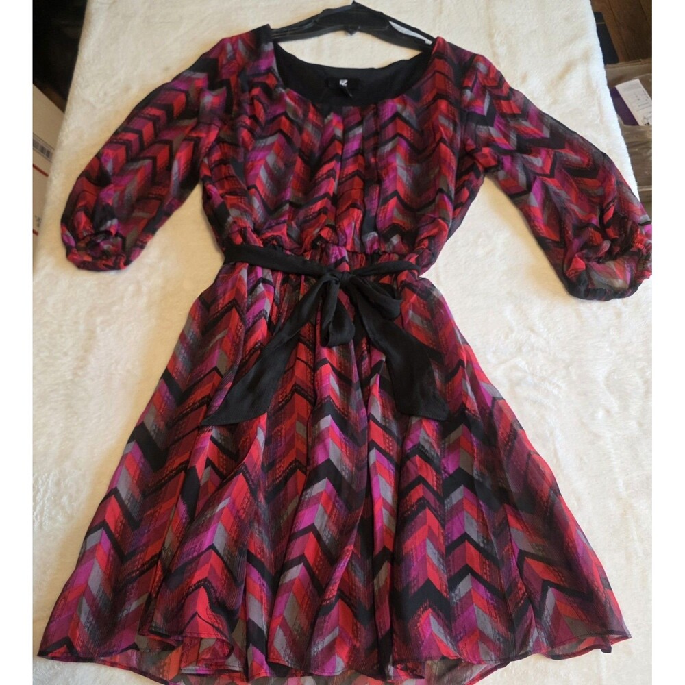 IZ Byer Women's Career Formal Dress Size Medium Chevron Pattern Pink Stretch